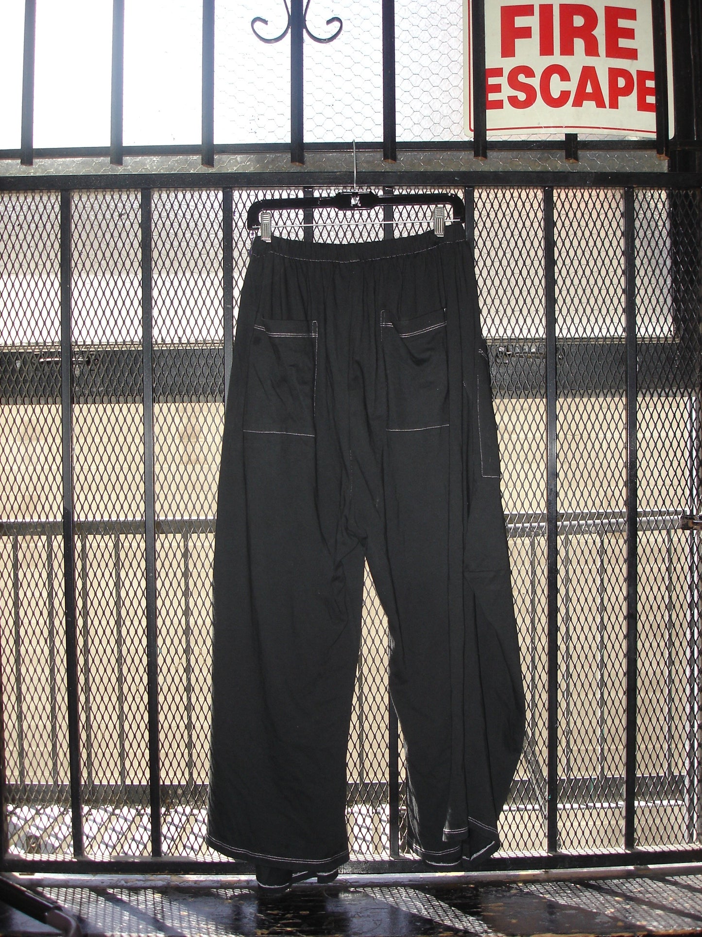 BALLOON PANTS