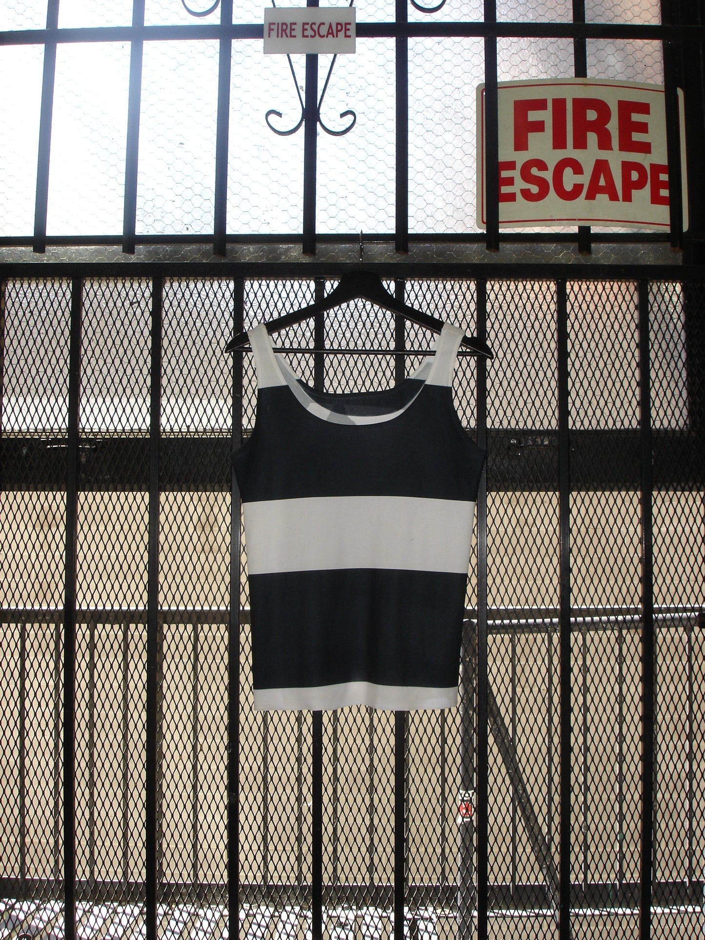 STRIPE TANK
