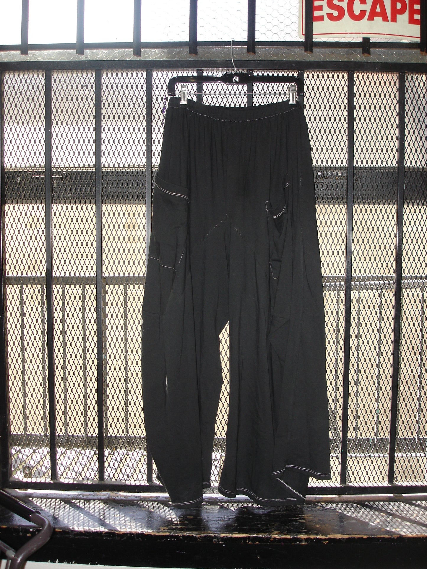 BALLOON PANTS