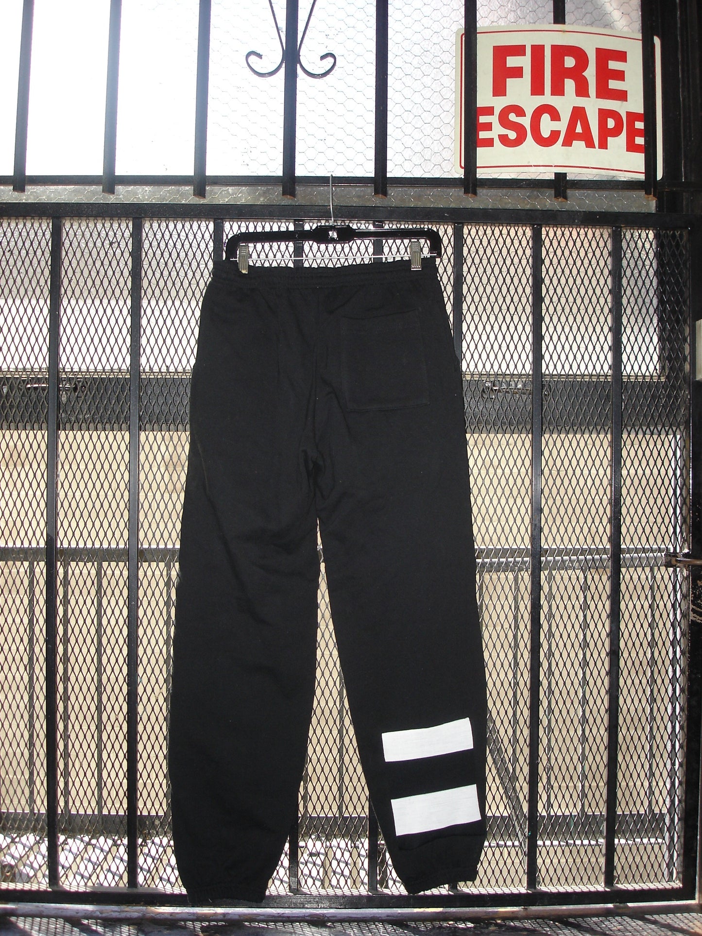 STRIPE SWEATS